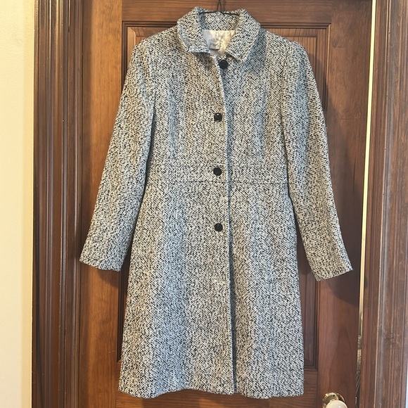 J Crew Boucle Lady Coat, size 4 - Picture 4 of 5
